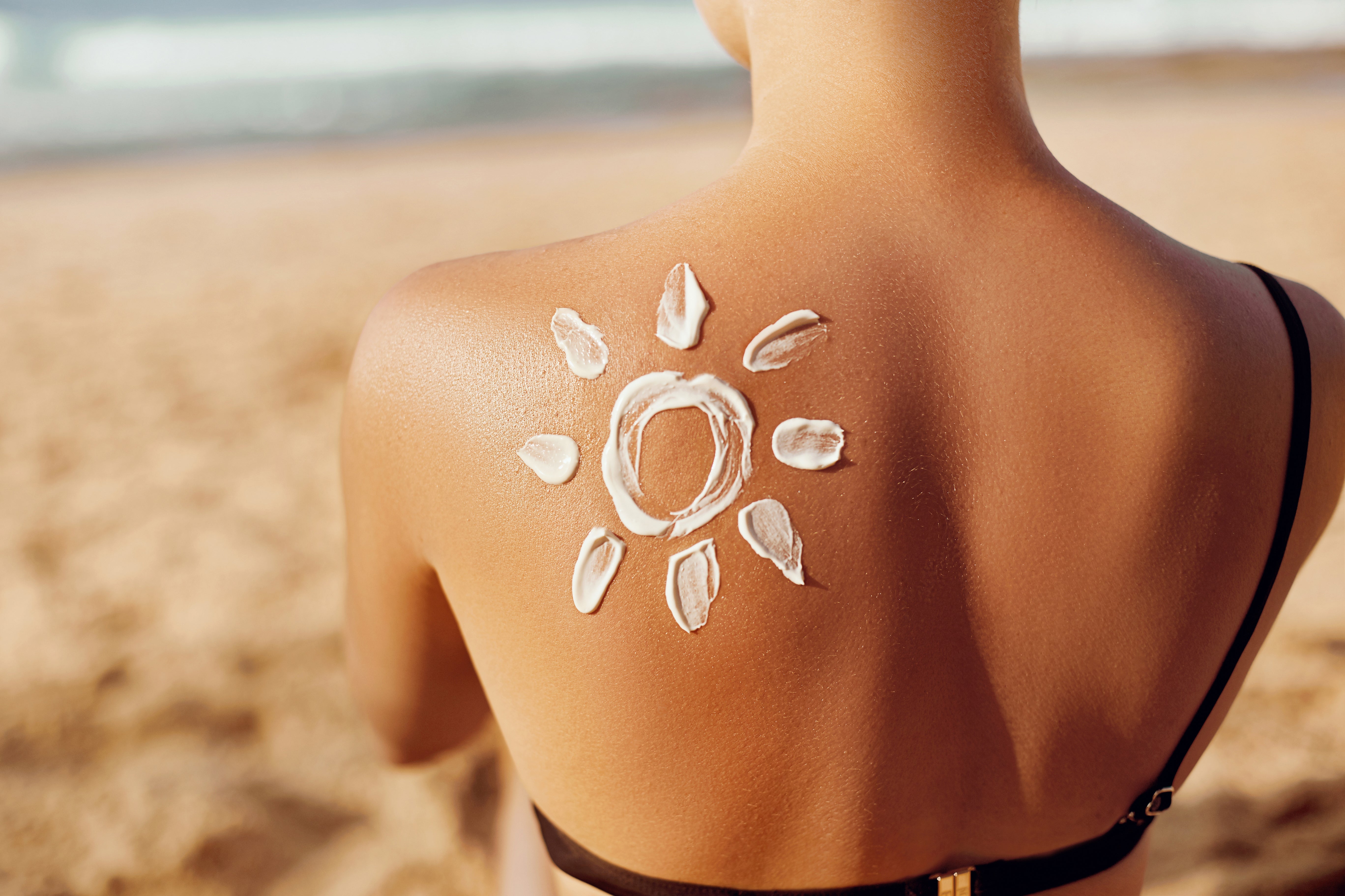 Mehr als Sonnencreme: So schützen Sie Ihre Haut vor UV-Schäden